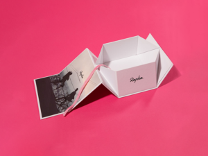 CUSTOM BOUTIQUE BOXES